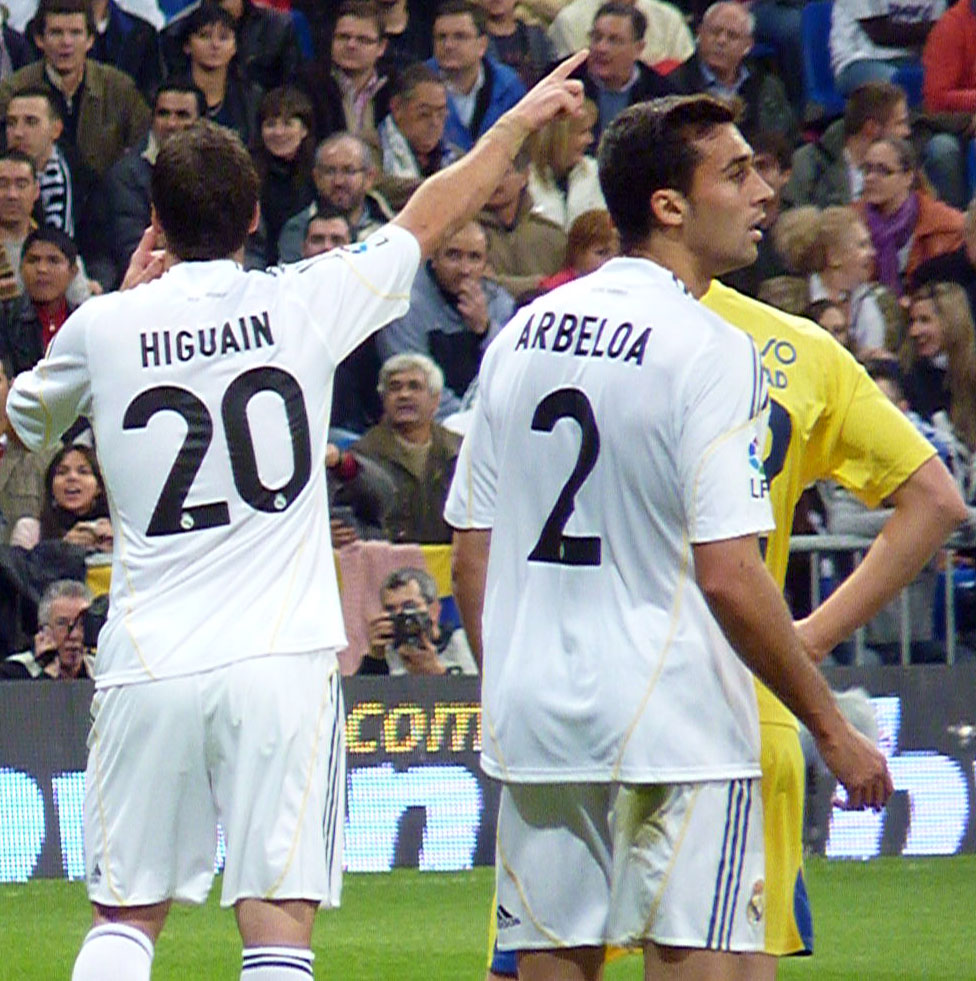 arbeloa-higuain